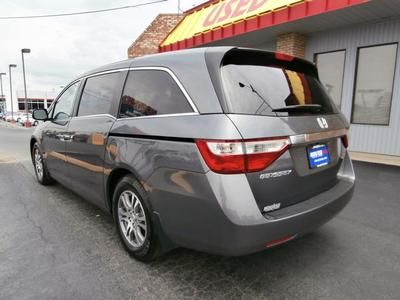 Warranty One owner Smoke free Clean Must sell Low miles rear entertainment, image 5