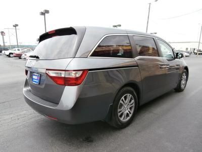 Warranty One owner Smoke free Clean Must sell Low miles rear entertainment, image 7