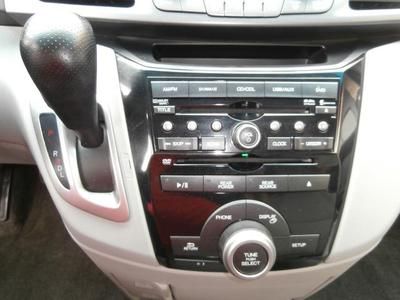 Warranty One owner Smoke free Clean Must sell Low miles rear entertainment, image 12