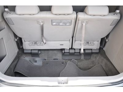 Warranty One owner Smoke free Clean Must sell Low miles rear entertainment, image 49