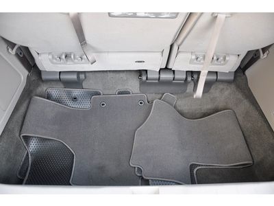 Warranty One owner Smoke free Clean Must sell Low miles rear entertainment, image 50