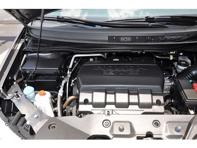 Warranty One owner Smoke free Clean Must sell Low miles rear entertainment, image 63