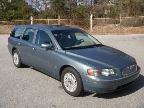 Volvo v70 2004 1 owner*  non-smoker well maintained
