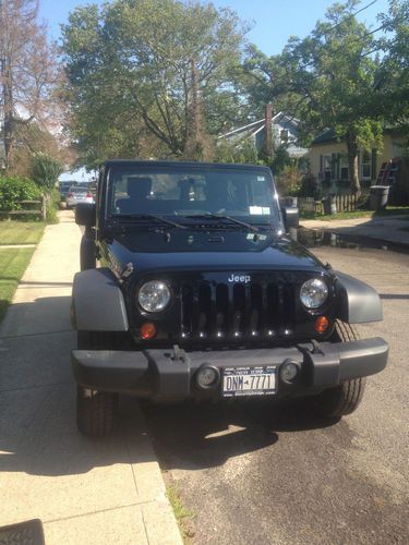 2010 jeep wrangler rubicon sport utility 2-door 3.8l totally stock manual 6spd