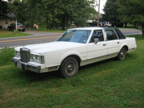 1988 lincoln town car base sedan 4-door 5.0l