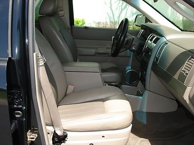 LIMITED - RARE HT - HIGH TOP CONVERSION - 3RD ROW SEAT, DVD, LEATHER, HEMI ETC.., image 20
