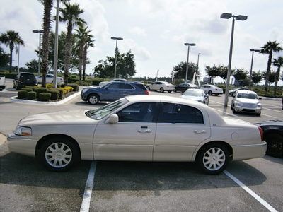 2003 LINCOLN TOWNCAR CARTIER 4.6L V8 RWD LUXURY SEDAN CLEAN CARFAX L@@K, image 2