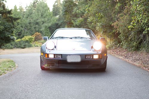 Rare porsche 928s auto, extremly low mileage, engine, body in premium condition.