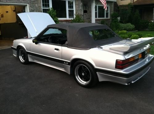 1986 ford mustang saleen tribute convertible 5.0