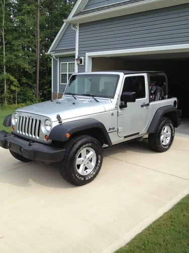 2007 jeep wrangler x sport utility 2-door 3.8l "mint like new and low miles"