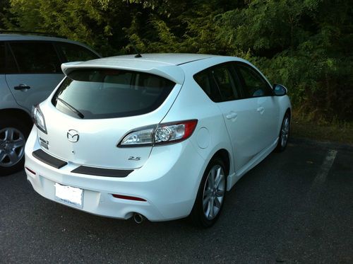 2010 mazda 3 s hatchback 4-door 2.5l grand touring