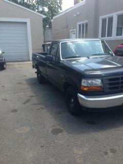 1996 ford f-150 xl standard cab pickup 2-door 4.9l