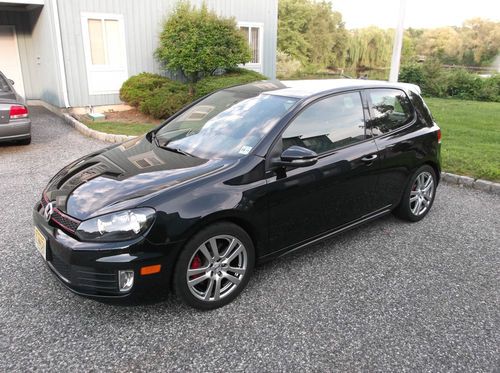 2010 volkswagen gti base hatchback 2-door 2.0l