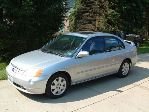 2002 honda civic ex  super clean needs transmission work great runner see picts