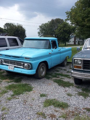 1962 chevy c-10 pick up truck