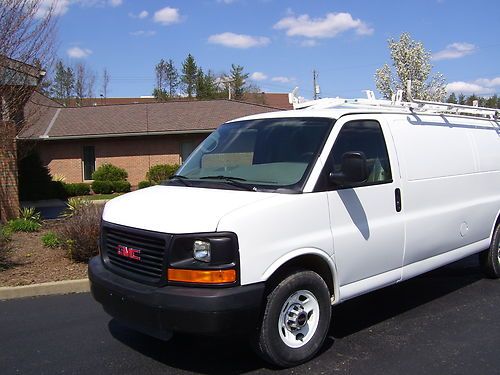 2011 gmc savana 2500 base extended cargo van--155 wb