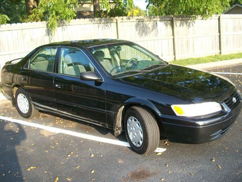 1999 toyota camry le sedan 4-door 2.2l