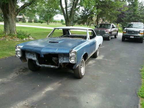 1967 gto ..auto posi buckets  toledo area solid project car.delivery available