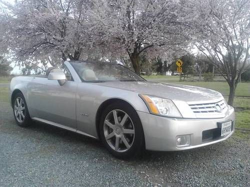 2004 cadillac xlr convertible 2-door hardtop will drop price by $2k see details