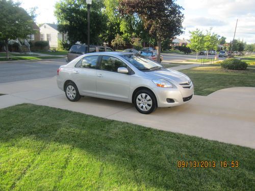 2007 toyota yaris base sedan 4-door 1.5l 38mpg