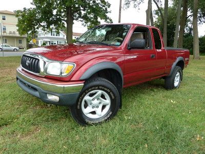 2004 toyota tacoma xtra cab sr5 trd 1-owner no reserve!!!