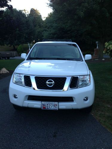 2008 nissan pathfinder se off-road sport utility 4-door 4.0l