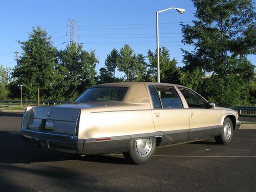 1995 Cadillac Fleetwood Brougham 59,000 miles!, image 12