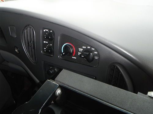 03 FORD E-250 ISLE SEATING AIRPORT SHUTTLE SCHOOL BUS SEATING 14 PASSENGER, US $8,500.00, image 17