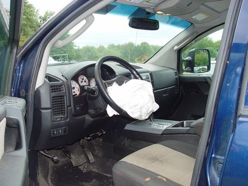 2008 Nissan Titan salvage title, image 5