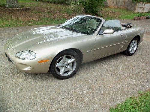 1997 jaguar xk8 convertible 2-door 4.0l