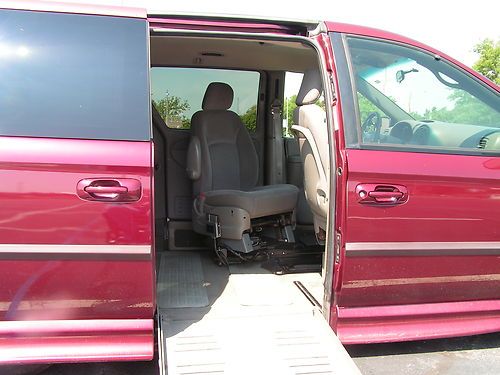 2002 dodge caravan sport wheelchair conversion van handicap van