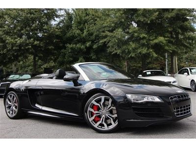 R8, v10, spyder, carbon fiber, navi, rear cam, heated seats, satellite, r tronic