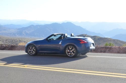 2013 nissan 370z touring convertible 2-door 3.7l