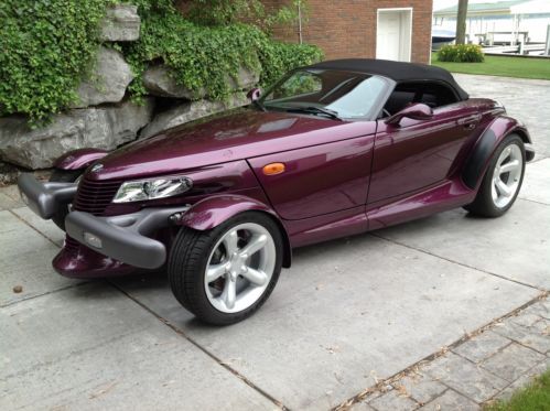 1997 plymouth prowler 3725 miles, pristine. chrysler . original owner
