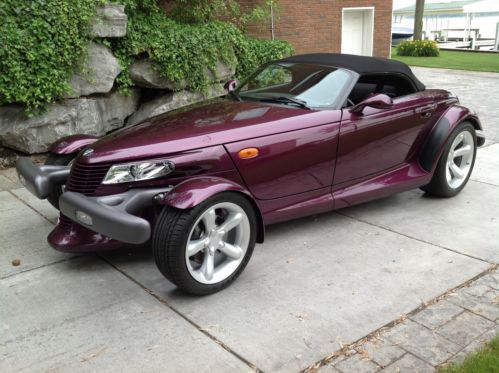 1997 plymouth prowler 3725 miles, pristine. chrysler . original owner