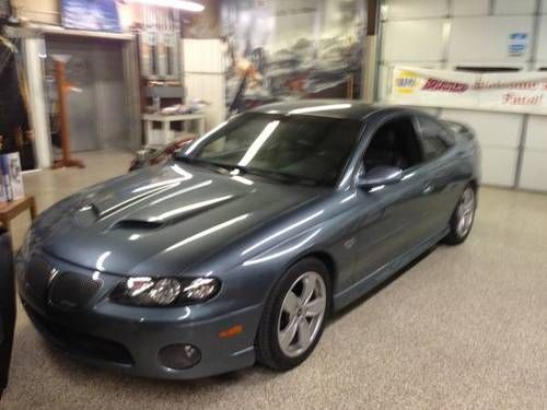 2005 pontiac gto base coupe 2-door 6.0l