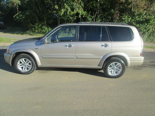 2004 suzuki xl-7--only 97k miles--needs minor tlc