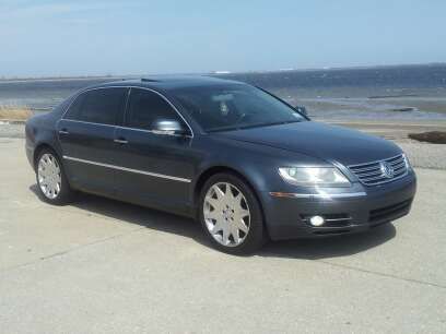 2004 volkswagen phaeton v8 sedan 4-door 4.2l