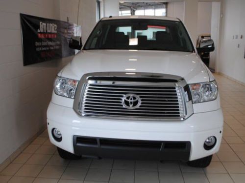 5.7L V8 CREWMAX ONE 1 OWNER 4X4 HEATED LEATHER SUNROOF MOONROOF RUNNING BOARDS, image 15