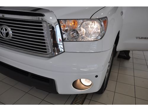 5.7L V8 CREWMAX ONE 1 OWNER 4X4 HEATED LEATHER SUNROOF MOONROOF RUNNING BOARDS, image 18