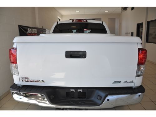 5.7L V8 CREWMAX ONE 1 OWNER 4X4 HEATED LEATHER SUNROOF MOONROOF RUNNING BOARDS, image 21