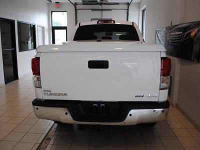 5.7L V8 CREWMAX ONE 1 OWNER 4X4 HEATED LEATHER SUNROOF MOONROOF RUNNING BOARDS, image 27