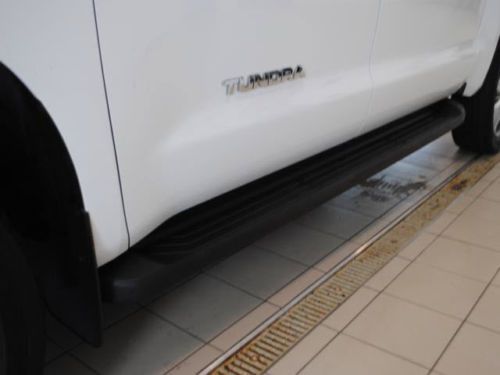 5.7L V8 CREWMAX ONE 1 OWNER 4X4 HEATED LEATHER SUNROOF MOONROOF RUNNING BOARDS, image 30