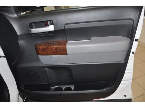 5.7L V8 CREWMAX ONE 1 OWNER 4X4 HEATED LEATHER SUNROOF MOONROOF RUNNING BOARDS, image 46