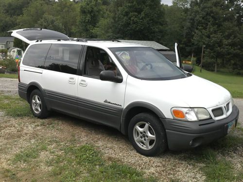 1999 pontiac montana minivan 4 door    no reserve!!!