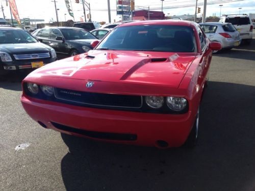 Dodge challenger se coupe 3.5l am/fm/mp3 player sirius radio financing available