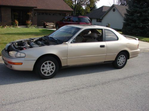 1994 Toyota Camry LE Coupe 2-Door 2.2L, image 5