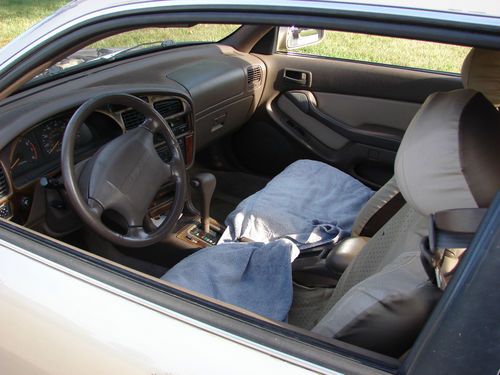 1994 Toyota Camry LE Coupe 2-Door 2.2L, image 10