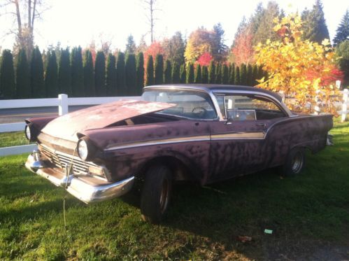 1957 ford fairlane 500 2 door hardtop