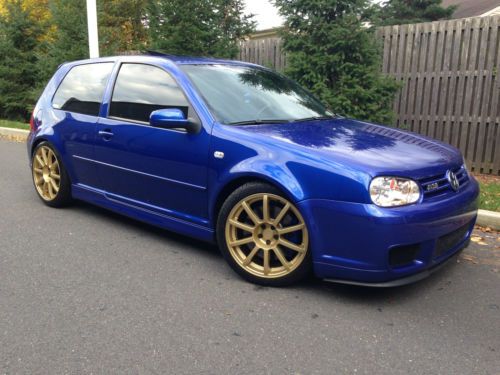 2004 volkswagen golf r32 hatchback 2-door 3.2l